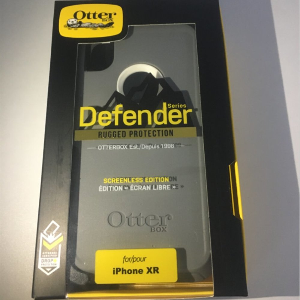 OTTERBOX Defender Case w/ Holster Rugged iPhone XR Shockproof